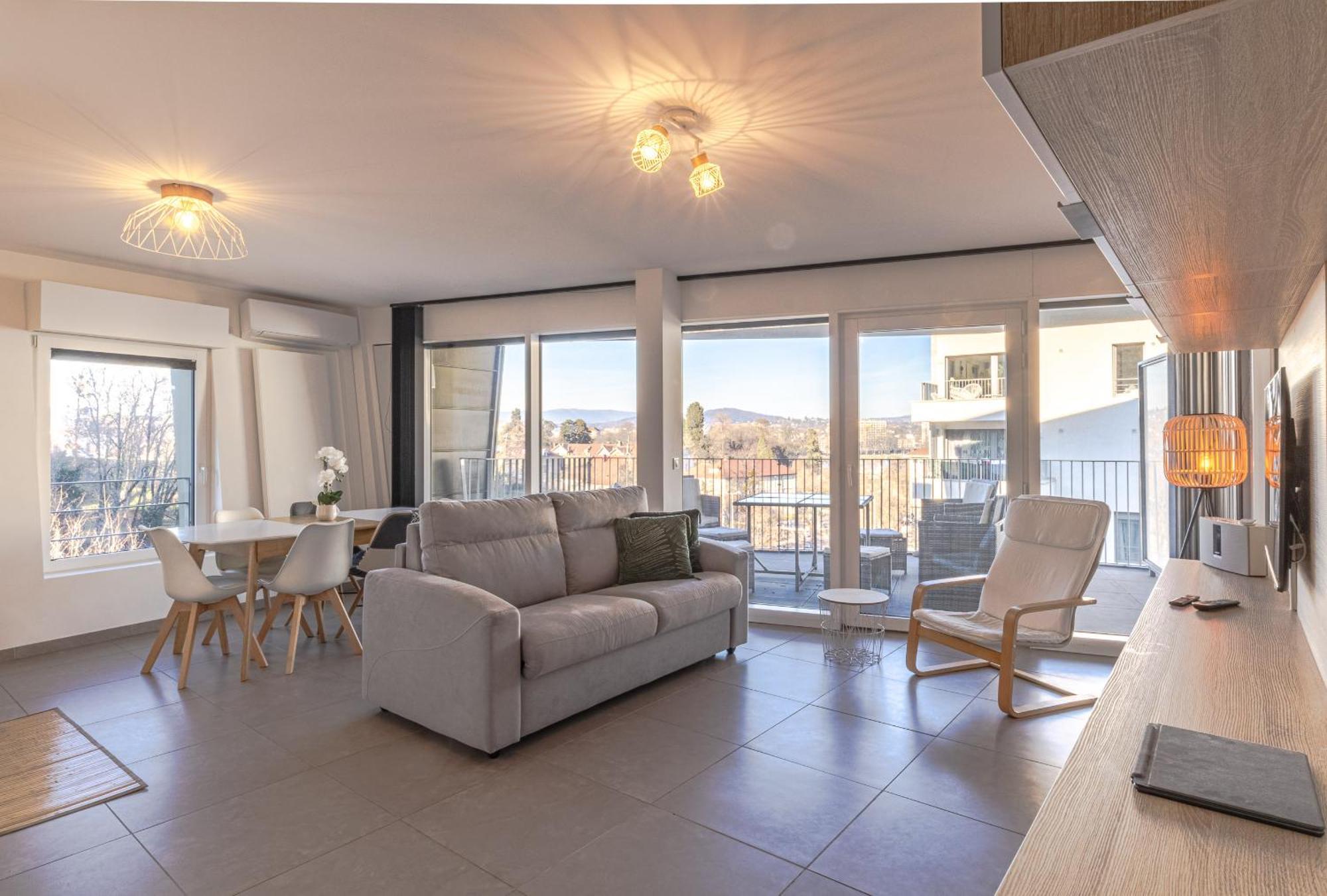 La Plume Vue Lac 3 Etoiles - Garage Prive, Secteur Recherche, Moderne & Tout Equipe, 6 Personnes 阿讷西 外观 照片